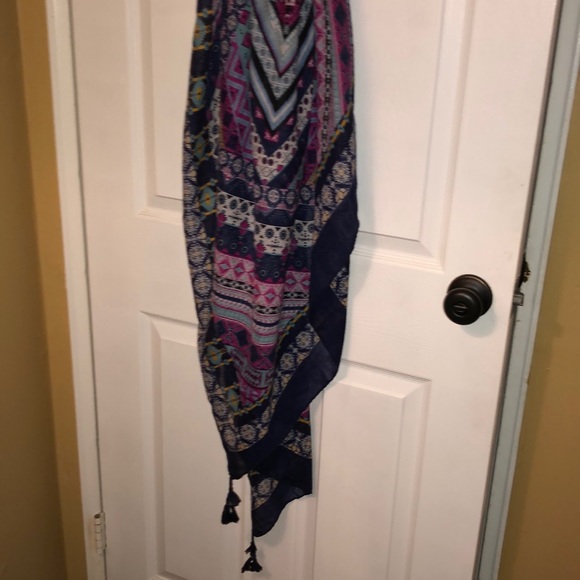 Accessories - Multi color scarf Accessories - Multi color scarf